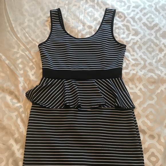 Black and white striped dress - Picture 1 of 3